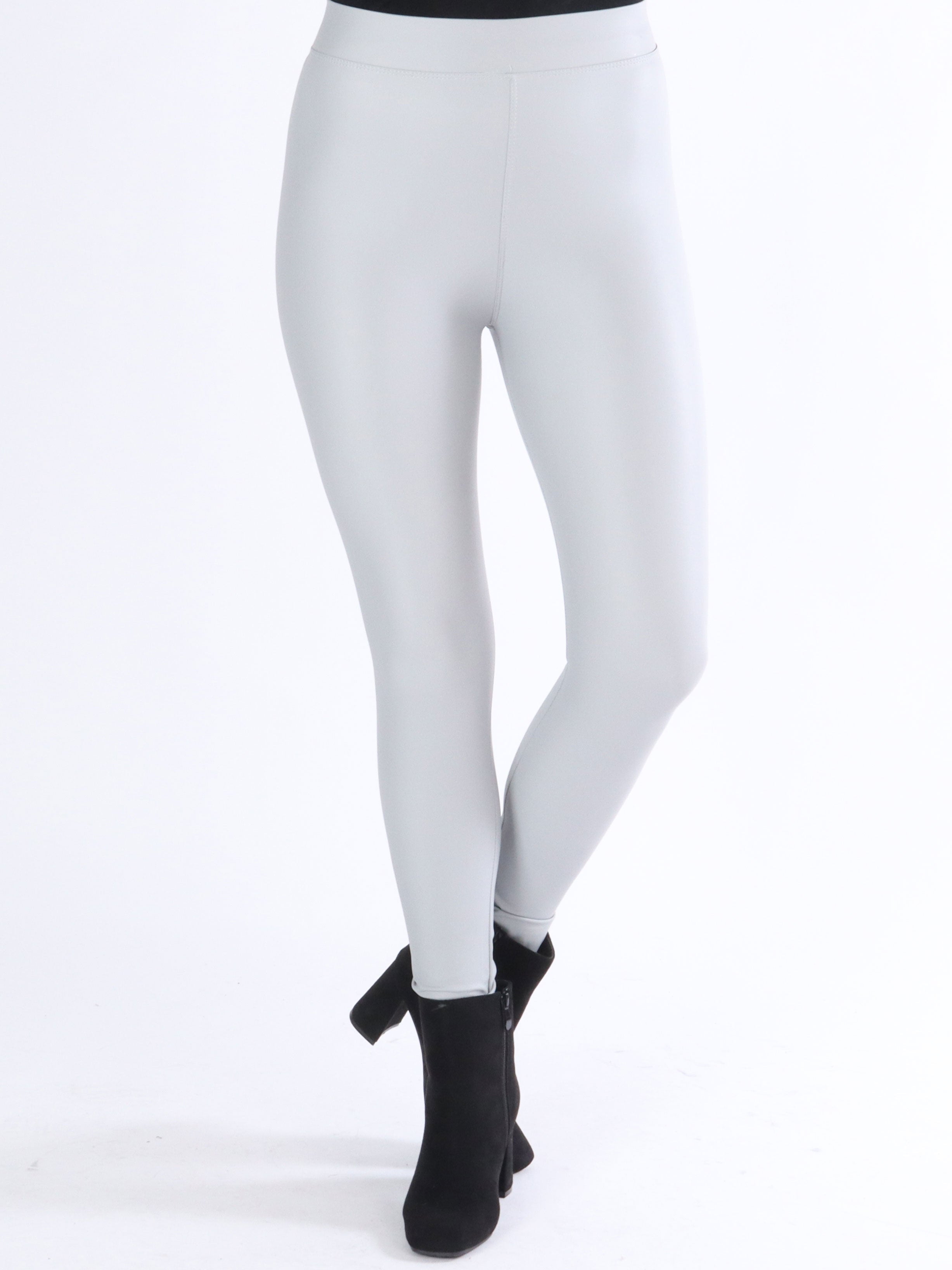 Patricia - Elastiska leggings i läderlook